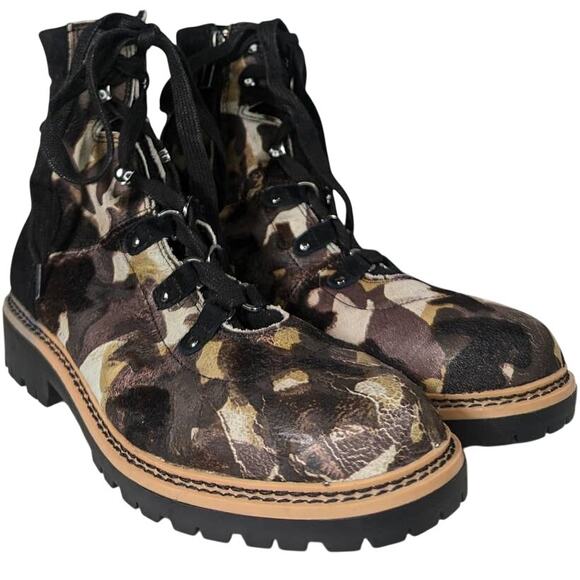 Me‎ Too Genuine Leather Santos Combat Boots Camo Suede 7M Memory Foam Padded - Picture 10 of 16